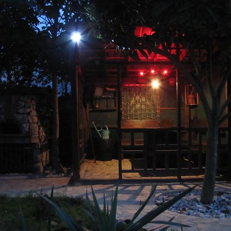 The House Apartments & Guest Rooms オフリド エクステリア 写真