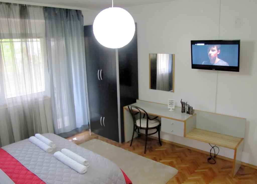 The House Apartments & Guest Rooms オフリド エクステリア 写真